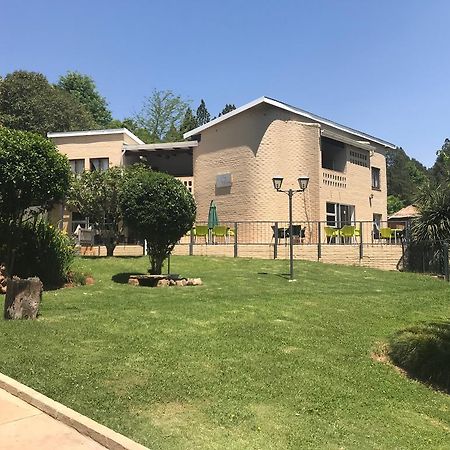 Alpine Bed And Breakfast Maclear Bagian luar foto