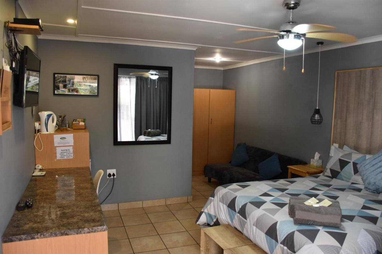 Alpine Bed And Breakfast Maclear Bagian luar foto